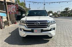 تۆیۆتا لاند کروزەر